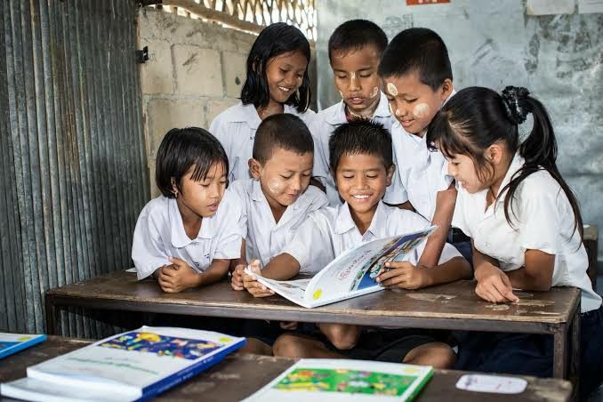 Quỹ Hỗ Trợ Học Sinh Nghèo Vượt Khó 2025